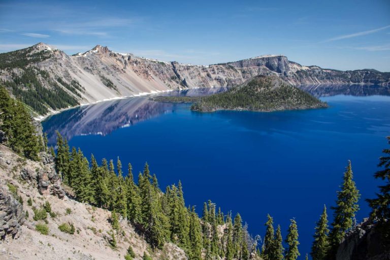 Discovery Point Trail view, Crater Lake National Park, Oregon