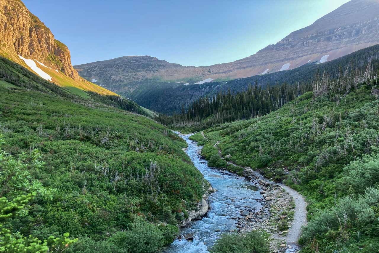 Piegan and Siyeh Pass Trail at Siyeh Bend, Going-to-the-Sun Road in Glacier National Park