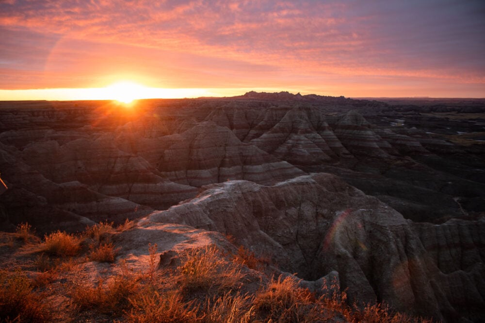 6 Amazing Places to See the Sunrise in Badlands National Park - The ...